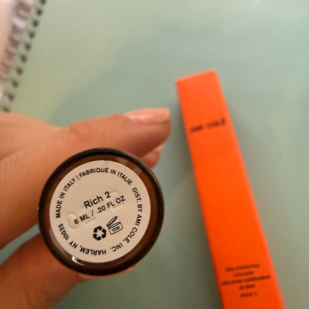Ami Colé Skin Enhancing Concealer Shade Rich 2 - Picture 3 of 4
